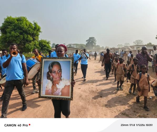 Côte d’Ivoire : Obsèques de Kouassi Adjoua Hortense/ La population  d’Assounvoue et le Pdci-Rda rendent hommage à la doyenne de 83 ans 